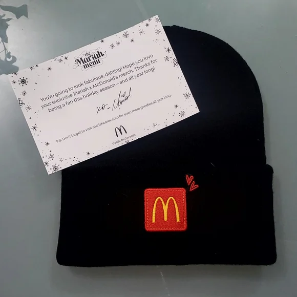 McDonald display picture 1